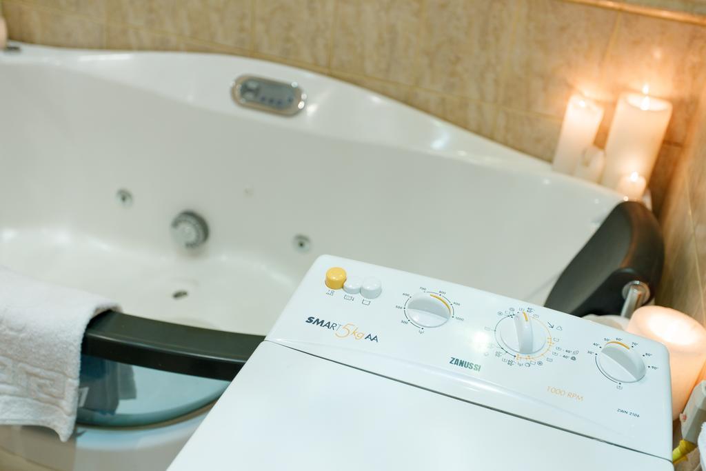 Studio De Luxe With Jacuzzi Sumy Exteriér fotografie